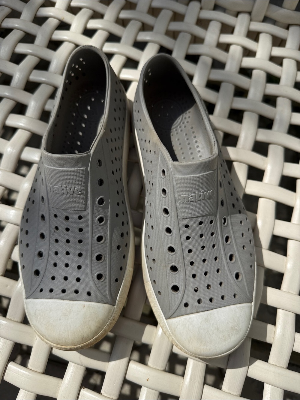 Native Jefferson Grey Slip-On Perforated Rubber shoe Sneakers j4